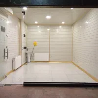 مغازه 15متری بر خیابان اصلی چهارراه امام
