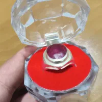 یاقوت برمه رگه دار|جواهرات|همدان, |دیوار