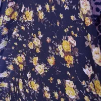 حراج حراج پارچه زیبا و شیک عمده موجودبه دوقسط|لباس|سرپل ذهاب, |دیوار