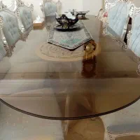 صفحه ی میز ناهار خوری شیشه ای