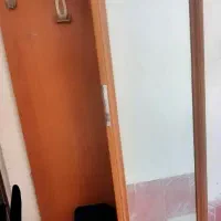 جاکفشی بزرگ و جادار و آیینه دار