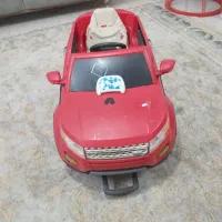 ماشین،شارژی باتری نداره و احتیاج به سرویس داره