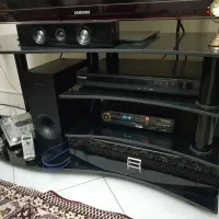 میز تلویزیون شیشه ای