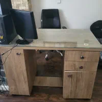 میز کار یا کامپیوتر