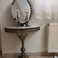آینه و شمعدان و پایه