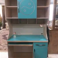 میز کامپیوتر قفسه دار