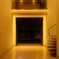 مغازه صفر دوبر ۸۰ متر با آسانسور آماده کار