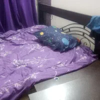 تخت دونفره فرفورژه کاملا سالم و کم استفاده شده ی