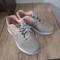 کتونی سایز ۳۷