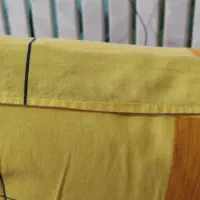 بالشت چهار گوش. پر روکش پر شکن همراه. با جلد