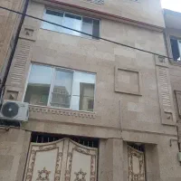 آپارتمان 110متری طبقه دوم خ هفده شهریور زیراب