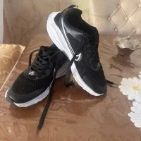 کفش زنانه مارک نایک ویاتنام در حد نو سایز ۴۰