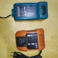 شارژر آاگ و ماکیتا