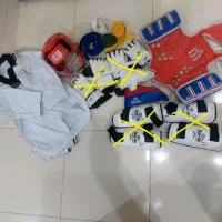 لوازم تکواندو بدون لوازمی که خط خورده و کلاه