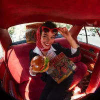 نیازمند همکار آقا/ خانم جهت همکاری درکافه غذای ترک