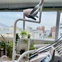 جذب نیرو منشی و دستیار پزشک کلینیک زیبایی پالادیوم