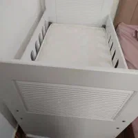 تخت نوزاد با تشکر رویال استفاده نشده