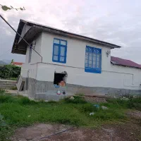 زمین مسکونی ۱۰۰۰m/بنا کلنگی امتیازات نصب/سند ثبتی