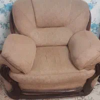 مبل هفت نفره محکم و تمیز|مبلمان خانگی و میز عسلی|کاشمر, |دیوار