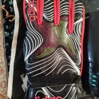 دستکش دروازه بانی آدیداس و ساق بند|ورزش‌های توپی|شاهدشهر, |دیوار