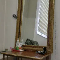 آیینه و میز