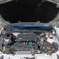 کوییک Rسفید مشکی