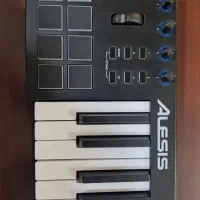 midi control ALESIS V61|پیانو، کیبورد، آکاردئون|رشت, خمیران زاهدان|دیوار