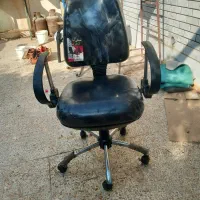 صندلی چرخدار جادار مدیریتی