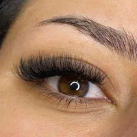 کاشت ناخن،مژه،خدمات ارایشی،مدل پذیرفته میشود|خدمات آرایشگری و زیبایی|مشکیندشت, |دیوار