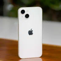 اپل iPhone 13 با حافظهٔ ۱۲۸ گیگابایت