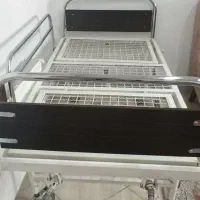 تخت بیمارستانی