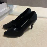 کفش مجلسی|کیف، کفش، کمربند|رشت, سعدی (تختی)|دیوار