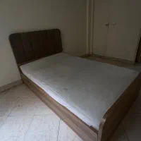 تخت و میز وسط|تخت و سرویس خواب|تهران, جمال‌زاده|دیوار