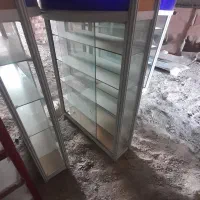 ویترین و قفسه