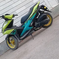 کیلیک آیلوکس|موتورسیکلت|نی‌ریز, |دیوار