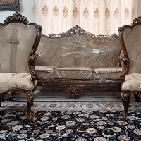 مبل سلطنتی سالم وتمیز