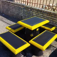 نیمکت و صندلی