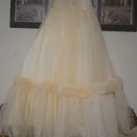 ۲عدد پیراهن مجلسی دخترانه تا۱۵ سال قابل استفاده