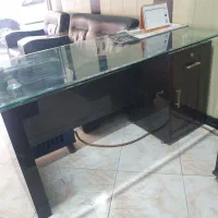 میز مدیریت و آبسرد کن