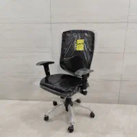 صندلی گردان|صندلی و نیمکت|یزد, |دیوار