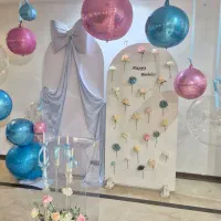 بادکنک  گل آرایی نامزدی سفره عقد گل ارایی ترحیم