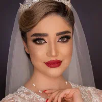خدمات میکاپ و پدیکور موخوره گیری