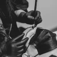 استخدام ناخن کار و اصلاح ابرو ،دستیار کراتین