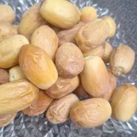 خرما زاهدی