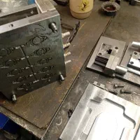 استخدام کارگر نیمه ماهر قالبساز یا تراشکار