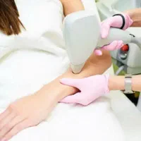 تخفیف لیزر اشنایدرپلاس و روشن سازی نواحی تیره