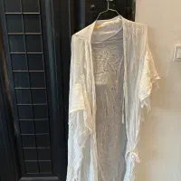 تعدادی لباس|لباس|آمل, |دیوار