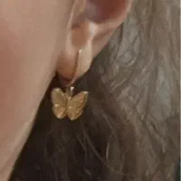 گوشواره طلا گم شده پیدا شده