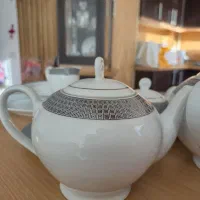 سرویس چینی زرین ۱۸ نفره کاملا نو مناسب برای جهیزیه