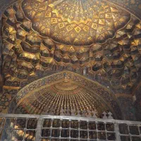 فروشنده خانم ایرانی